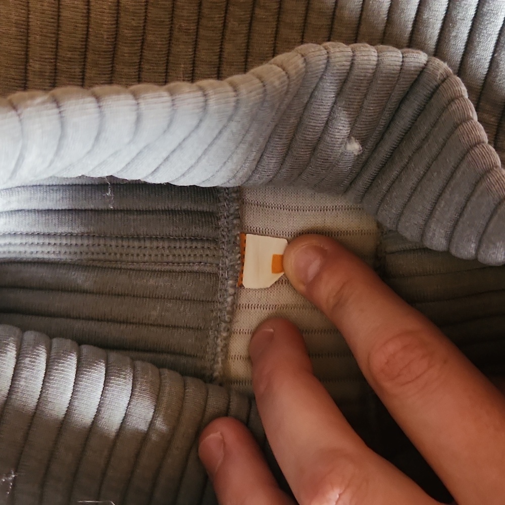Lucy Inner Journey Pullover - Picture 5 of 8